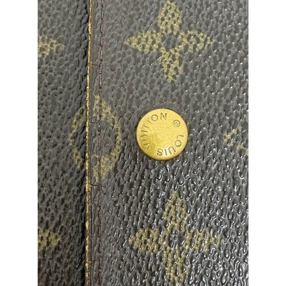 Louis Vuitton Wallet EUC
